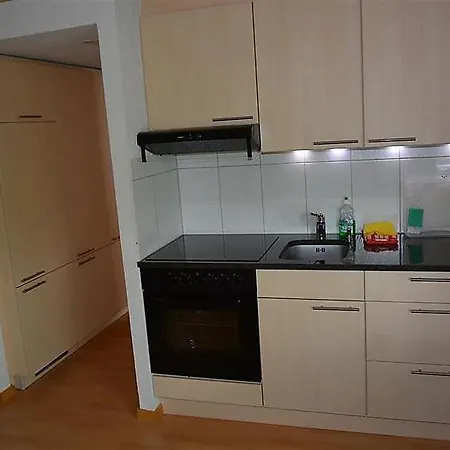 公寓 Saanenmoser Sleeps 6 Wifi
